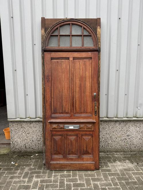 Prachtige antieke eiken voordeur met kozijn, Doe-het-zelf en Verbouw, Deuren en Horren, Zo goed als nieuw, Buitendeur, 200 tot 215 cm