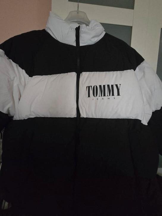 Tommy hilfiger Jas maat L/ nieuw, Kleding | Dames, Jassen | Winter, Nieuw, Maat 46/48 (XL) of groter, Zwart, Ophalen of Verzenden