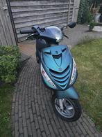 Piaggio zip 4t, Fietsen en Brommers, Scooters | Piaggio, Ophalen, Zo goed als nieuw, Zip