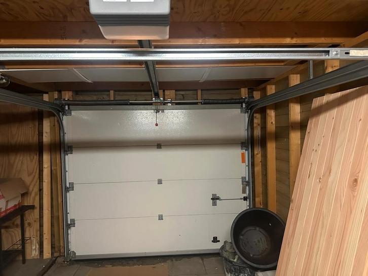 Sectionaaldeur, Doe-het-zelf en Verbouw, Deuren en Horren, Gebruikt, Garagedeur, 200 tot 215 cm, 120 cm of meer, Metaal, Vouwdeur