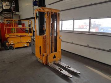 Reachtruck Pimespo 1 ton Triplex 490 cm hefhoogte Elektra Re beschikbaar voor biedingen