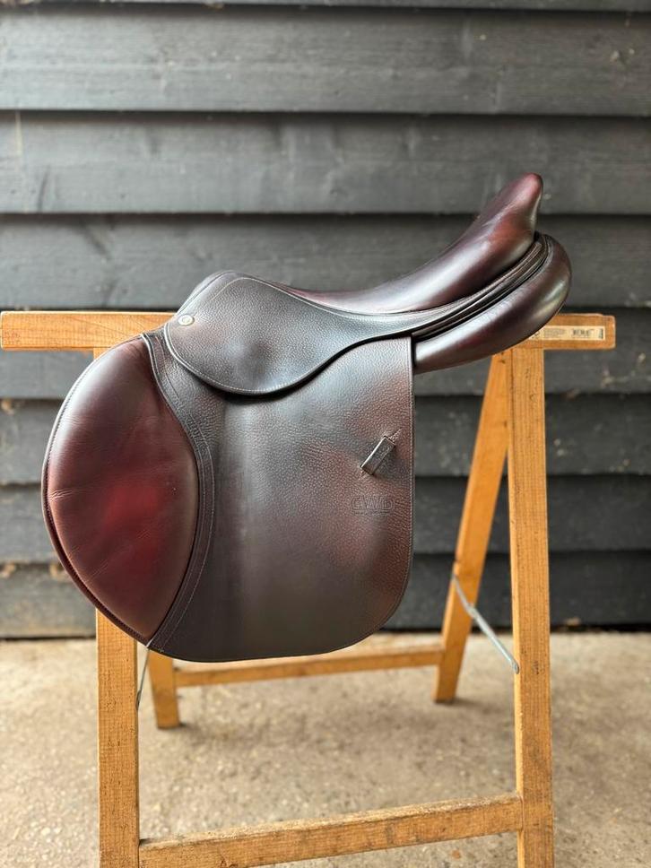 Goed onderhouden cwd zadel, Dieren en Toebehoren, Paarden en Pony's | Zadels, Zo goed als nieuw, Springen, Ophalen of Verzenden