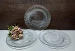 4 glazen gebaksbordjes,  bordjes, Huis en Inrichting, Keuken | Servies, ., Ophalen of Verzenden, Glas, .