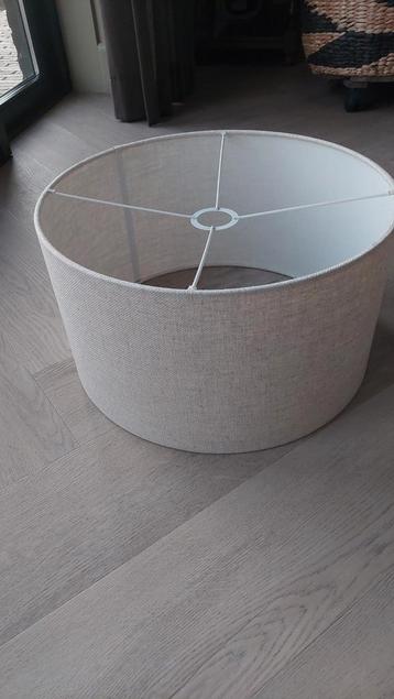 Linnen naturelkleurige lampenkap beschikbaar voor biedingen