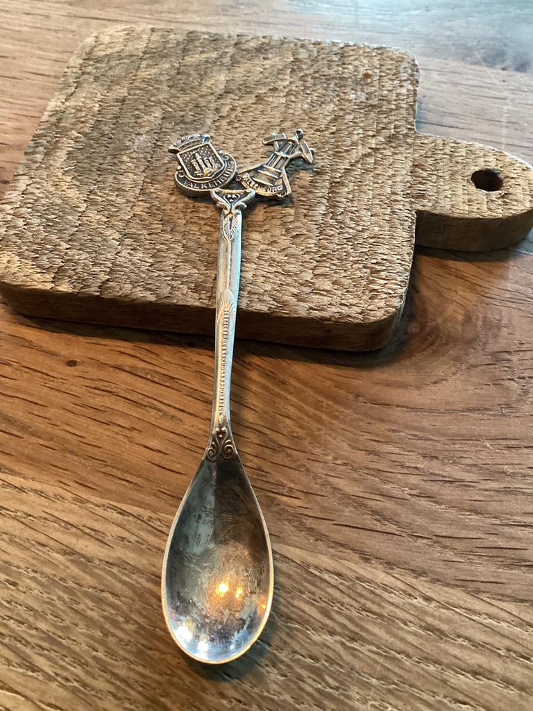 Verzilverd lepeltje Valkenburg, Antiek en Kunst, Antiek | Bestek, Ophalen of Verzenden