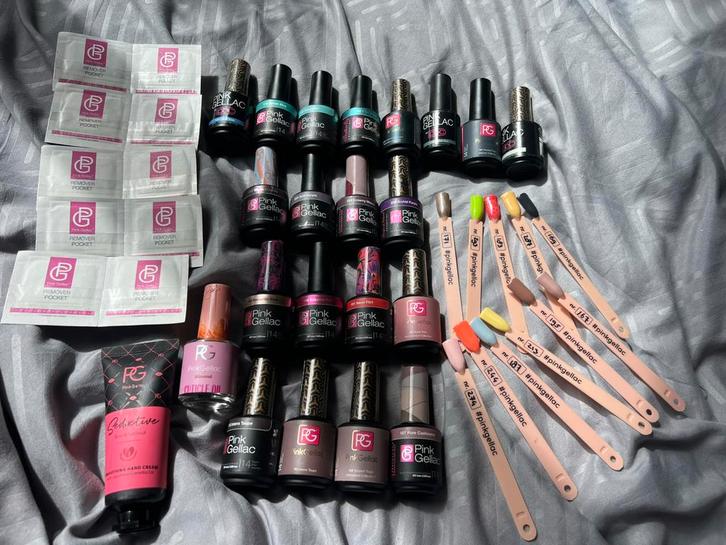Heel veel pinkgellac gellac kleuren + lamp etc zie foto’s, Sieraden, Tassen en Uiterlijk, Uiterlijk | Cosmetica en Make-up, Nieuw