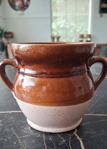 Vintage Aardewerk Pot met Handvatten beschikbaar voor biedingen