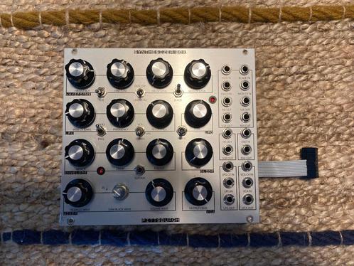 Pittsburgh modular synthesizer box (LET OP met defect), Muziek en Instrumenten, Synthesizers, Gebruikt, Overige aantallen, Overige merken