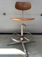 Ahrend werkstoel  Friso Kramer, industrieel designklassieker, Ophalen, In hoogte verstelbaar, Zo goed als nieuw, 1 kruk