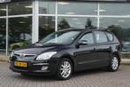 Hyundai I30 CW 1.6i Style LEDER TREKHAAK CLIMA LM VELGEN APK, Auto's, Gebruikt, 4 cilinders, Zwart, Handgeschakeld