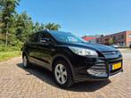 Ford Kuga 1.5 Ecoboost 120pk 2WD 2016 Zwart, Metallic lak, Stof, Zwart, 4 cilinders