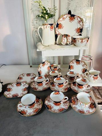 Heirloom bone China koffie thee taart servies antiek beschikbaar voor biedingen