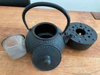 Iwachu Theepot 900ml + Theewarmer, Ophalen of Verzenden, Zo goed als nieuw, Gietijzer, Overige typen
