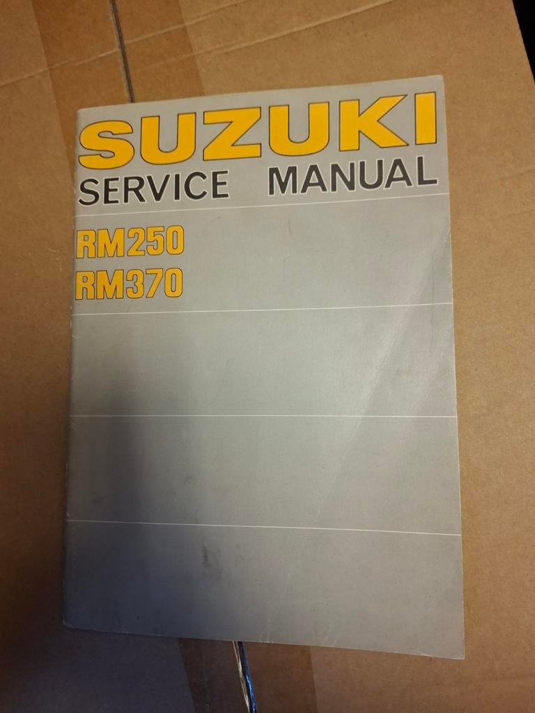 Suzuki RM250 RM370 Service Manual mei 1976, Motoren, Ophalen of Verzenden, Suzuki