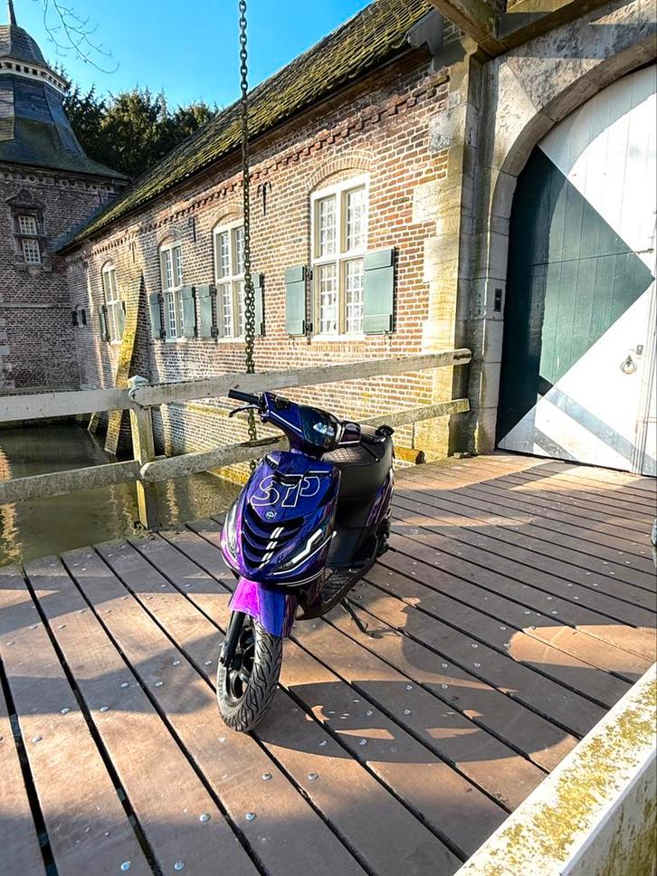 Piaggio Zip 80cc, Fietsen en Brommers, Scooters | Piaggio, Zo goed als nieuw, Zip, Maximaal 45 km/u, Benzine, Ophalen