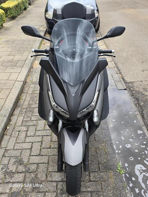 zeer mooie zwart / grijs Yamaha x-Max 400, Motoren, Motoren | Yamaha, Particulier, Scooter, 12 t/m 35 kW, 1 cilinder, Ophalen