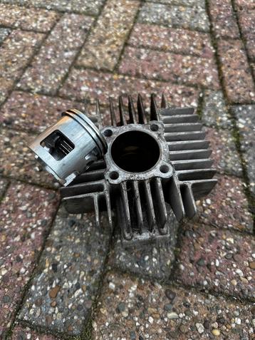 65cc cilinder tomos! Gebruikt maar in zeer goede staat beschikbaar voor biedingen