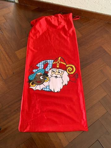 Cadeau zak van Sint en Piet Sinterklaas  beschikbaar voor biedingen