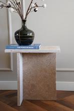 Bijzettafel Sidetable Travertin, Huis en Inrichting, Ophalen, 50 tot 100 cm, Modern chique, Nieuw