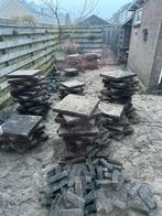 Gratis ophalen partij grindtegels en waaltjes - 47m2, Gebruikt, Klinkers, Ophalen of Verzenden, 10 m² of meer