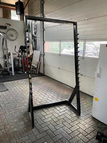 Squatrek bankdruk fitnessrek zeer solide beschikbaar voor biedingen