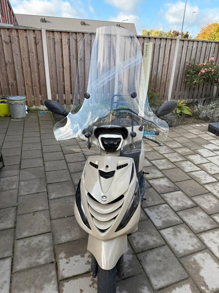 Piaggo zip 2012, Fietsen en Brommers, Scooters | Piaggio, Gebruikt, Zip, Maximaal 25 km/u, Benzine, Ophalen