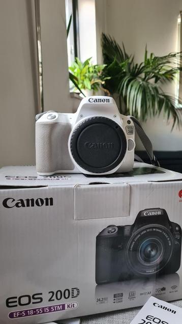 Canon 200D body beschikbaar voor biedingen