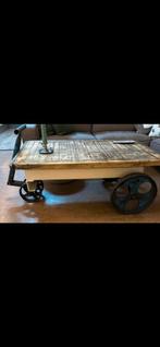 Industriële salontafel oude fabrieks kar, Huis en Inrichting, Ophalen, 100 tot 150 cm, 50 tot 100 cm, Zo goed als nieuw