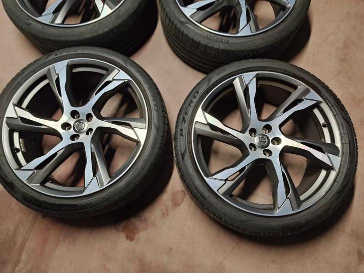 Volvo XC90 R Design Velgen 22 inch, Auto-onderdelen, Banden en Velgen, Velg(en), Zomerbanden, Overige maten, Overige, Overige