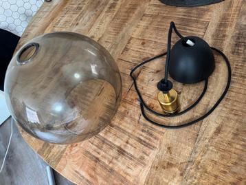 Hanglamp glazen bol beschikbaar voor biedingen