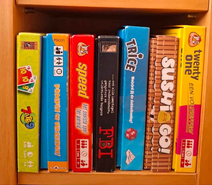 Kaartspellen 11 Speed 7 ate 9 Trice Twenty One Sushi Go!, Hobby en Vrije tijd, Gezelschapsspellen | Bordspellen, Gebruikt, Een of twee spelers