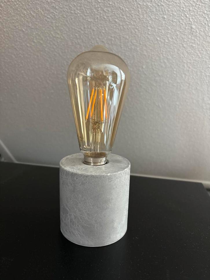 Industriële tafellamp met gloeilamp, Huis en Inrichting, Lampen | Vloerlampen, Zo goed als nieuw, Minder dan 100 cm, Glas, Ophalen