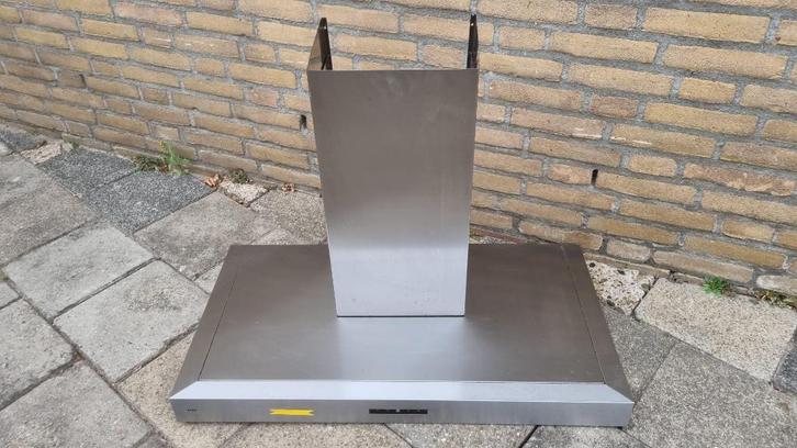 Afzuigkap merk ATAG. Wand model in rvs. 90 cm breed., Witgoed en Apparatuur, Afzuigkappen, Gebruikt, Vrijstaand, Wandschouwkap