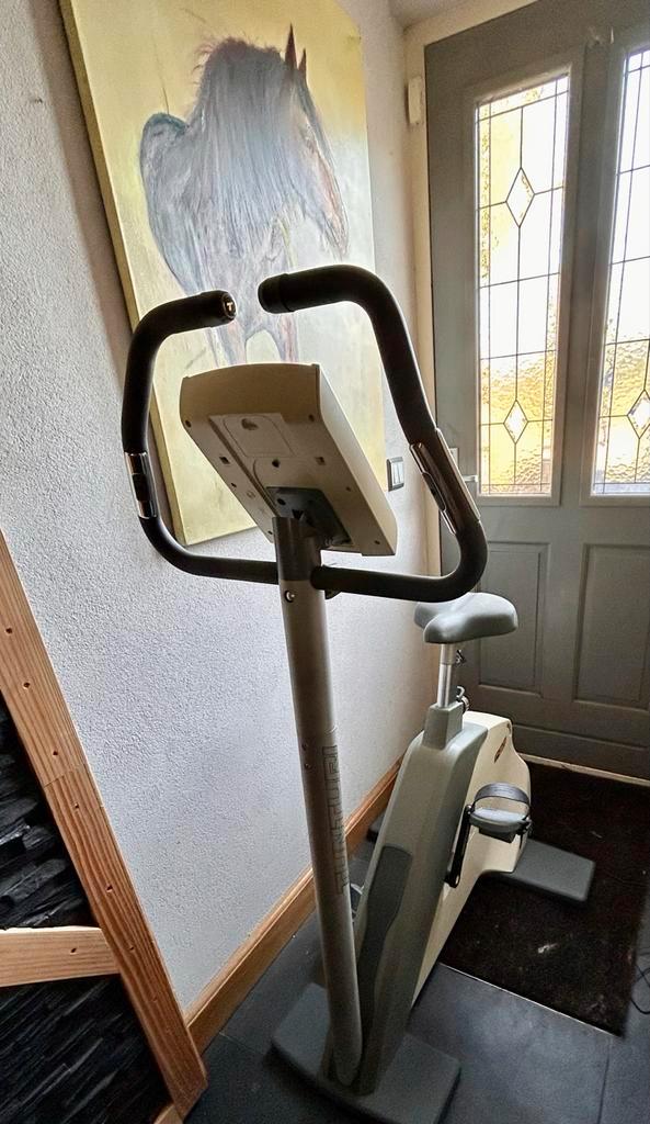 Hometrainer Tunturi - Revalidatie, in zeer goede staat., Sport en Fitness, Fitnessapparatuur, Zo goed als nieuw, Hometrainer, Benen