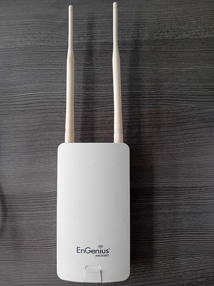 EnGenius ENS202EXT, Computers en Software, Accesspoints, Zo goed als nieuw, Ophalen of Verzenden