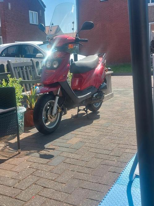 tgb scooter, Fietsen en Brommers, Scooters | Overige merken, Gebruikt, Ophalen