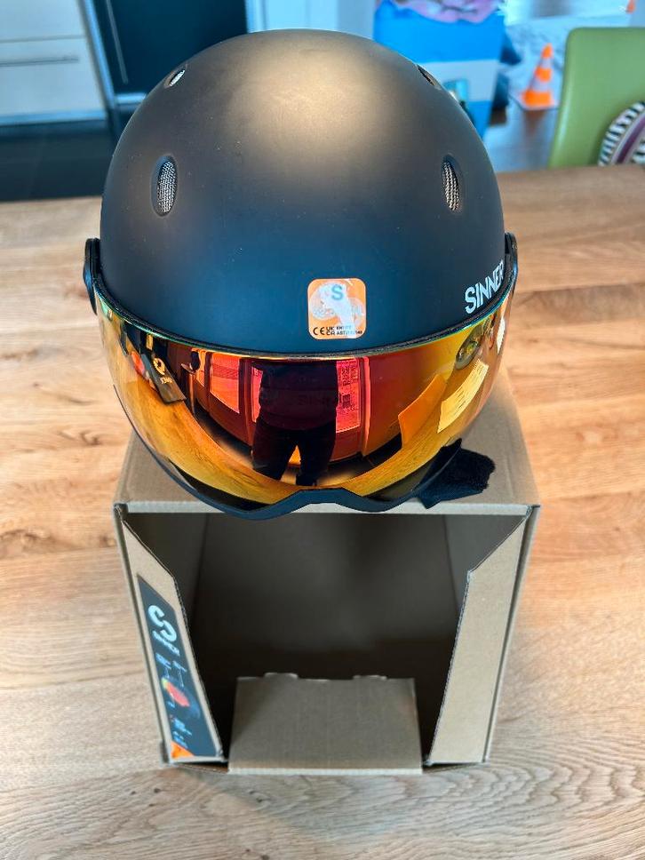 Sinner Titan Visor Ski helm - Size S 52-54cm, Kinderen en Baby's, Kinderkleding | Overige, Zo goed als nieuw, Jongen of Meisje
