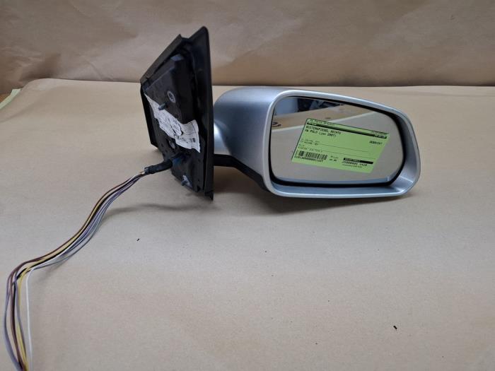 Buitenspiegel rechts van een Volkswagen Polo, Auto-onderdelen, Spiegels, Volkswagen, Gebruikt, 3 maanden garantie, Verzenden