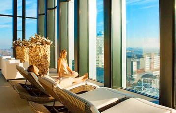 Dagentree voor 2 personen bij BLUE Wellnessresort in Leiden beschikbaar voor biedingen