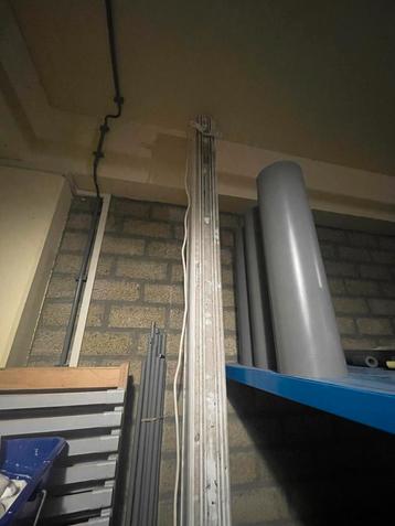 Elektrisch Projectiescherm 4:3 beschikbaar voor biedingen