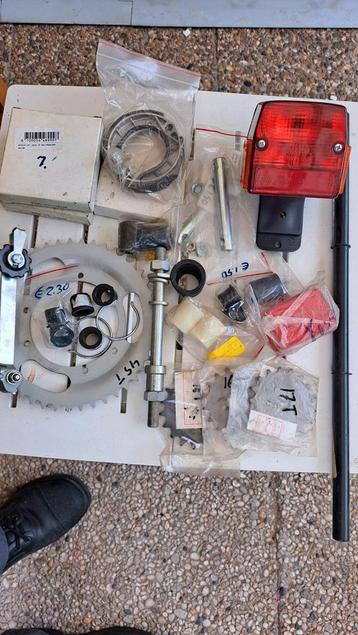 Nieuwe puch maxi onderdelen  beschikbaar voor biedingen