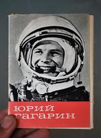 Gagarin Postkaarten in Opbergmap 1969 Ruimtevaart  Moskou, Foto of Poster, Luchtmacht, Ophalen of Verzenden