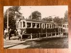 Foto Tram Leiden Den Haag Halte Bezuidenhout 1950, Verzamelen, Spoorwegen en Tramwegen, Ophalen of Verzenden, Tram, Kaart of Prent