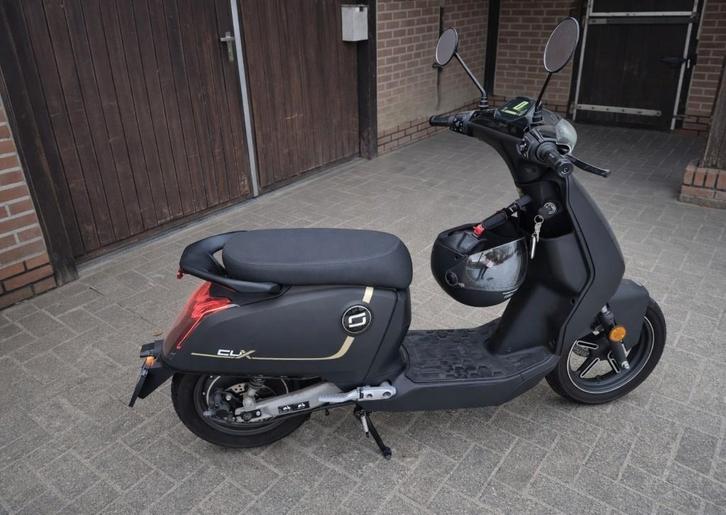 Scooter Super Soco CUX 25km KM-stand 1.191km, Fietsen en Brommers, Snorfietsen en Snorscooters, Zo goed als nieuw, Overige merken