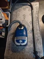Sterke Miele stofzuiger 300-2200 Watt, Witgoed en Apparatuur, Stofzuigers, Stofzak, Gebruikt, Stofzuiger, Ophalen of Verzenden