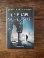 De engel van de stad - Eva Garcia Saenz De Urturi, Boeken, Ophalen of Verzenden, Zo goed als nieuw, Nederland, Eva García Sáenz de Urturi