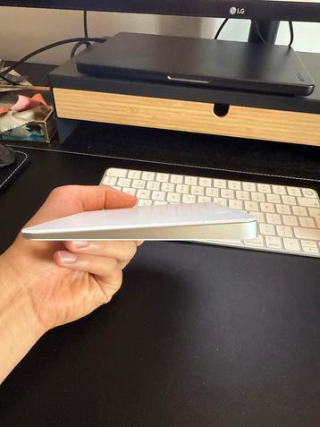 Apple Magic Trackpad - Zo goed als nieuw! beschikbaar voor biedingen