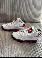Nike air Jordan. TW03 rood-wit m 36,5 nieuwstaat, Ophalen of Verzenden, Zo goed als nieuw, Nike air jordan, Jongen of Meisje