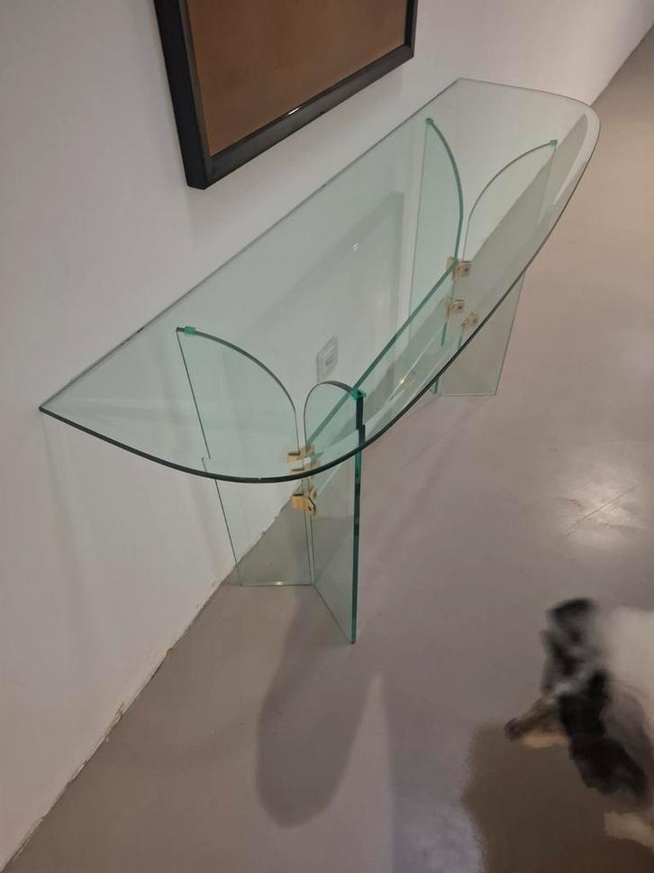 Leon Rosen for Pace Collection – Glazen Sidetable (132 cm br, Huis en Inrichting, Tafels | Sidetables, Zo goed als nieuw, 25 tot 50 cm