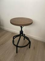 Vintage Krukje met Metalen Onderstel, Gebruikt, Bruin, Ophalen of Verzenden, Eén
